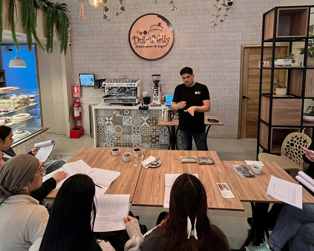 CAPACITACIONES QUE CONSTRUYEN: WORKSHOP EN DULCINELLY TRUJILLO